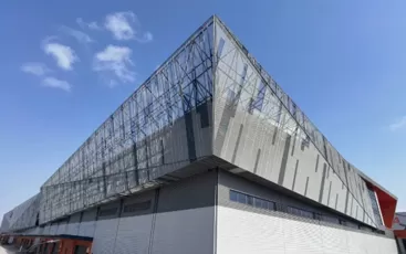 Khi hoa thép: Bản Giao Hưởng của mùa xuân và kết cấu